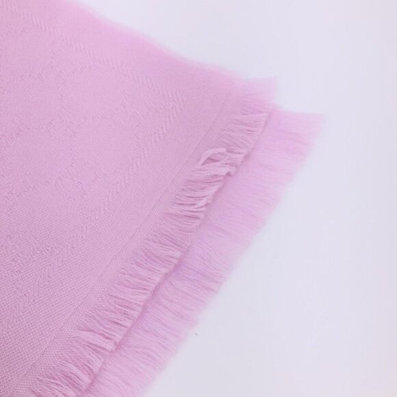 NWT GUCCI Baby Pink Wool GG Logo Scarf with Box Giftable! - Picture 9 of 11